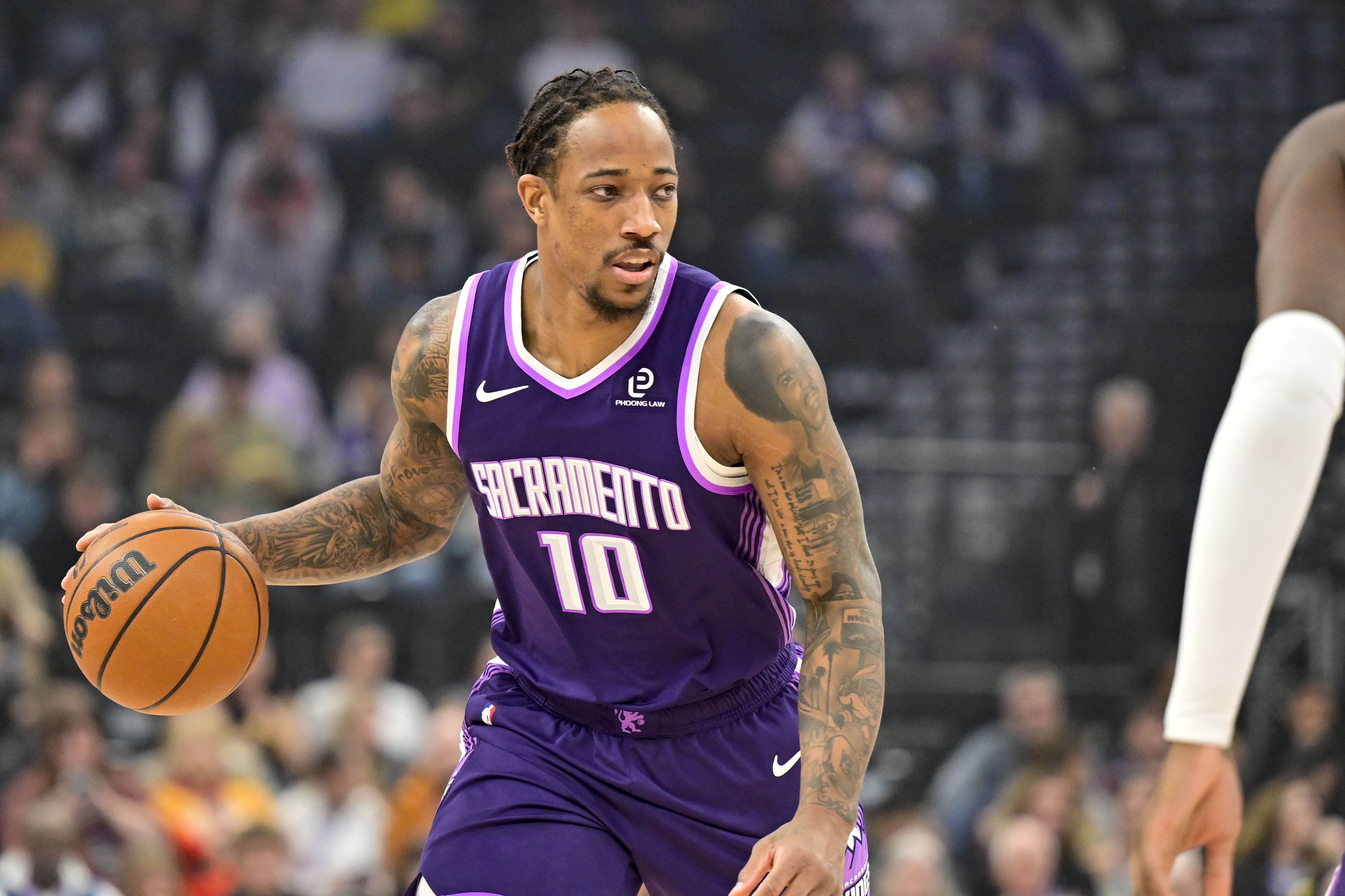 高清免费观看-得分能力&amp;持续性缺一不可！总得分前20全员出场数超1k 老詹超1.6k